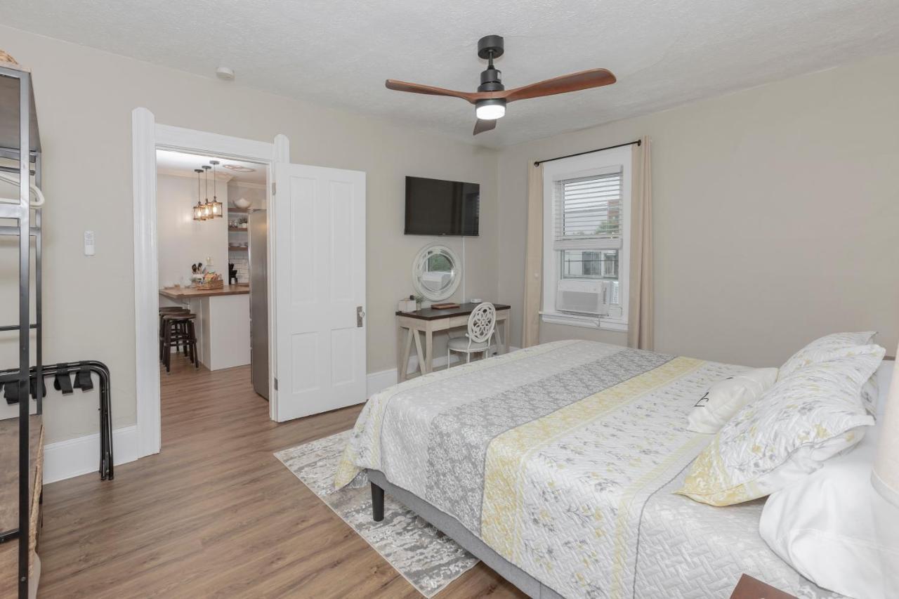 In The Heart Of Little Italy! Free Parking! Cleveland Exterior foto
