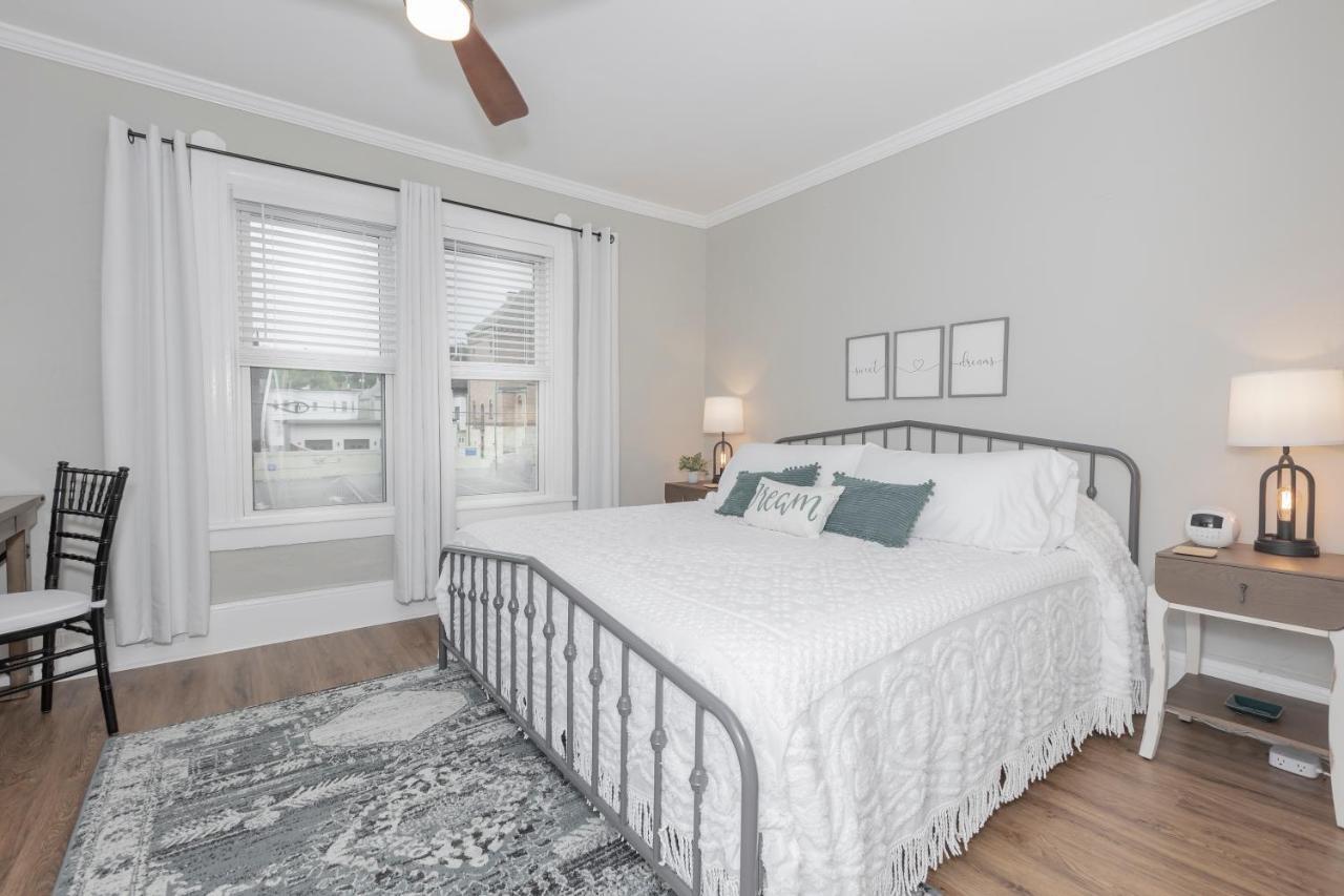 In The Heart Of Little Italy! Free Parking! Cleveland Exterior foto